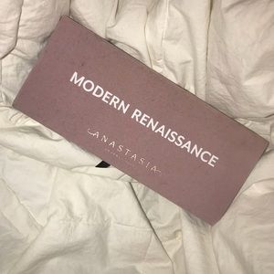 MODERN RENAISSANCE PALETTE